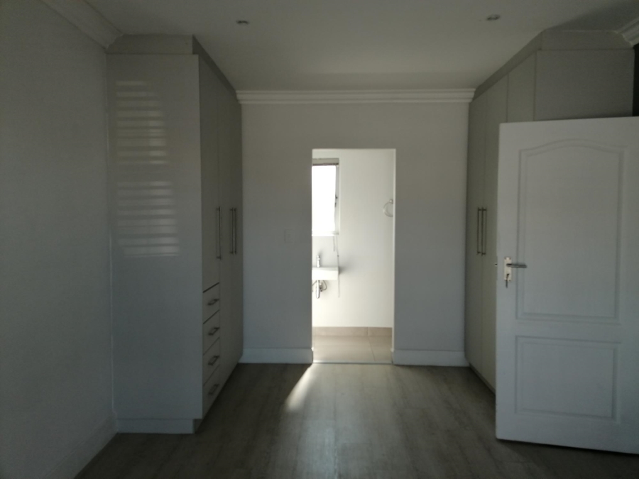 To Let 3 Bedroom Property for Rent in Langeberg Heights Western Cape